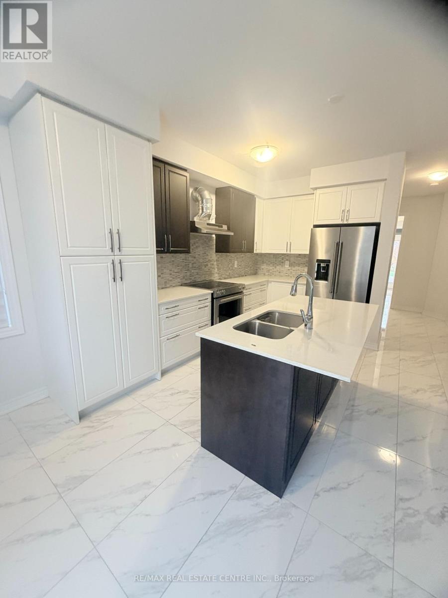 53 Woolacott Lane, Clarington, Ontario  L1C 7H1 - Photo 13 - E12503202