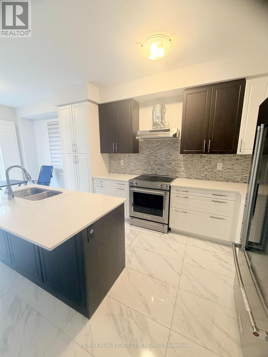 53 Woolacott Lane, Clarington, Ontario  L1C 7H1 - Photo 16 - E12503202