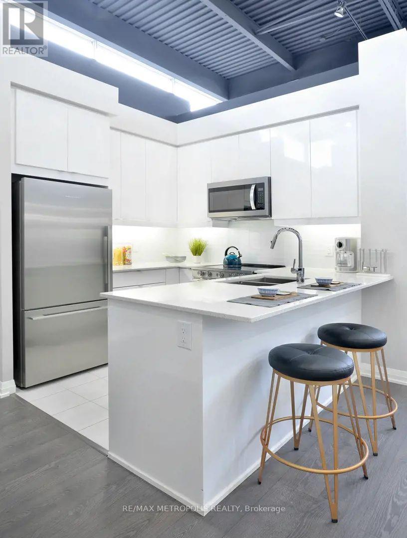 1407 - 3260 Sheppard Avenue E, Toronto, Ontario  M1T 3K3 - Photo 17 - E12503226