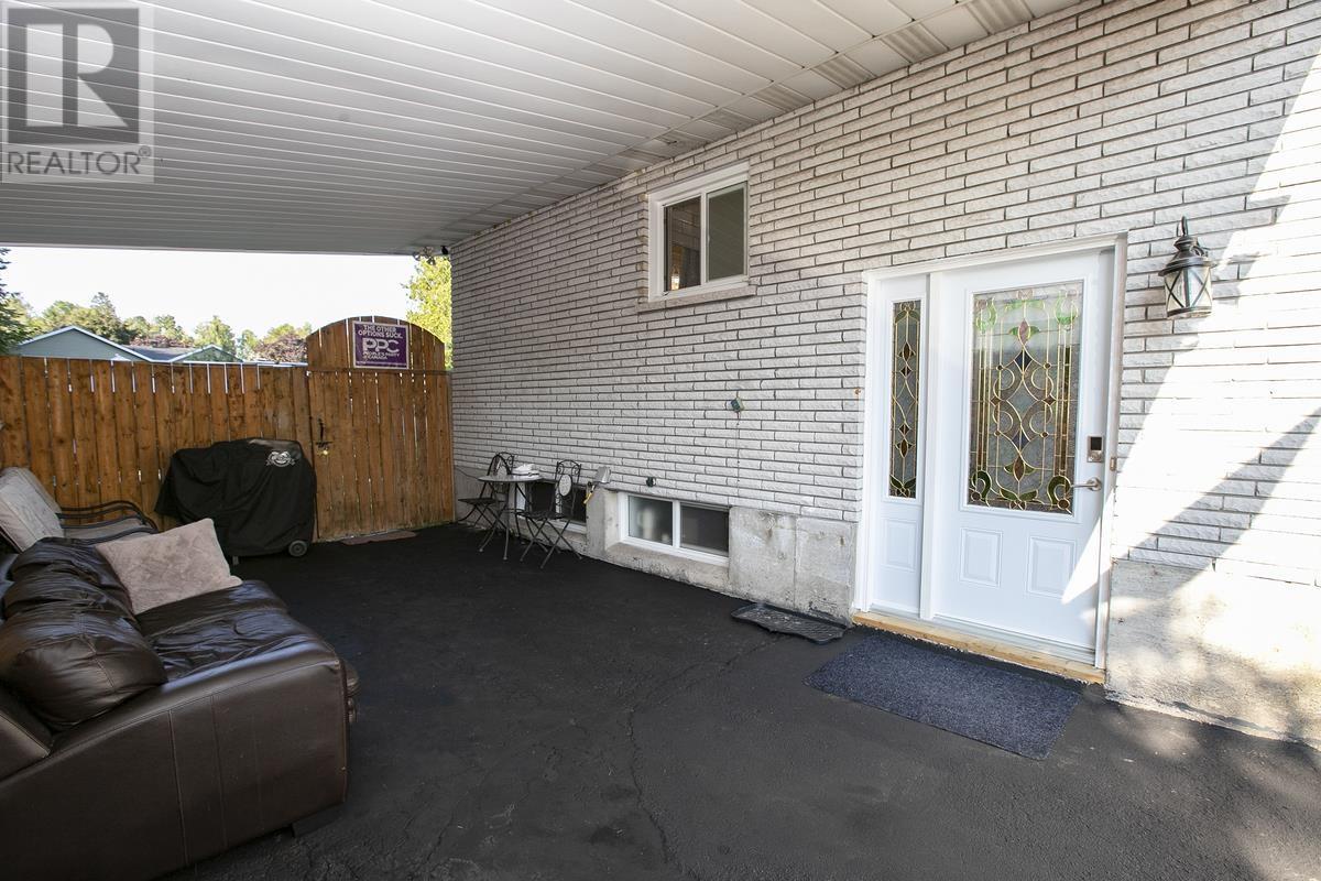 49 Boundary Rd, Sault Ste. Marie, Ontario P6A 5B7 - Photo 4 - SM252951
