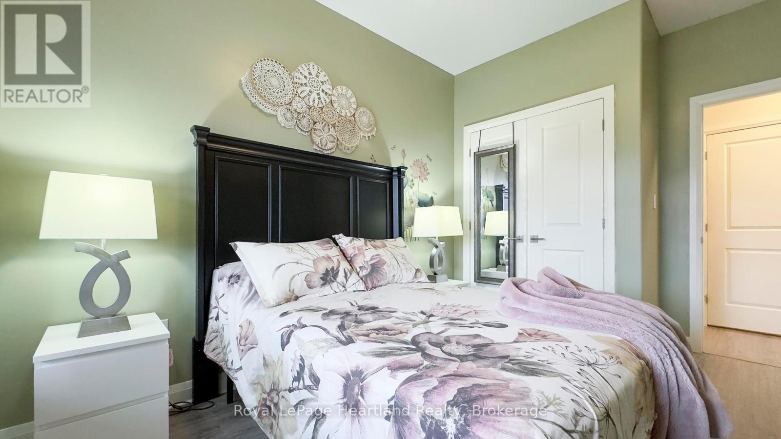 84 Rowe Avenue, South Huron, Ontario  N0M 1S1 - Photo 23 - X12037912