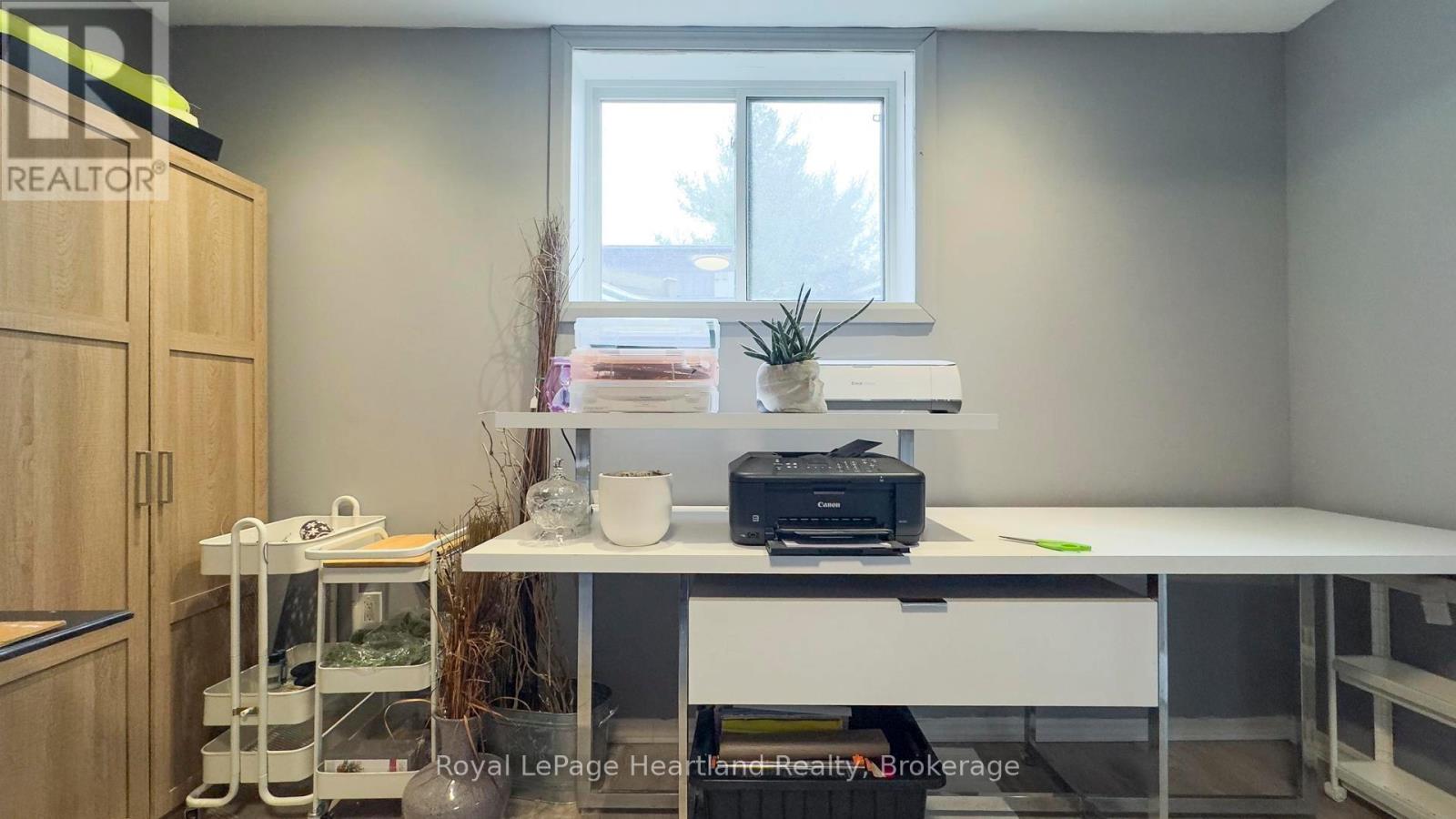 84 Rowe Avenue, South Huron, Ontario  N0M 1S1 - Photo 36 - X12037912