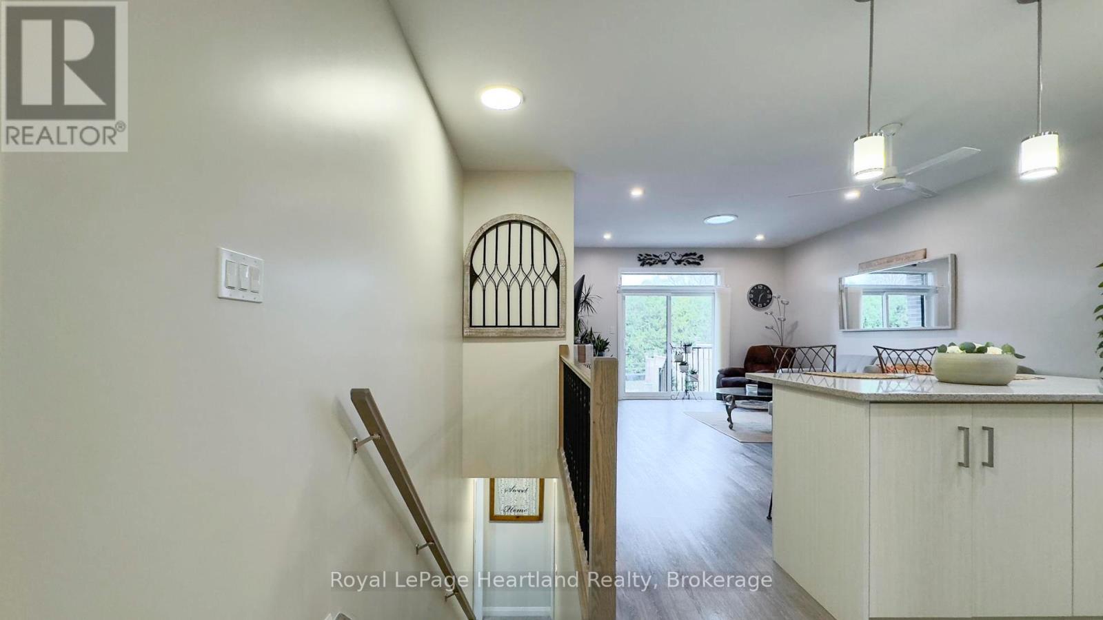 84 Rowe Avenue, South Huron, Ontario  N0M 1S1 - Photo 5 - X12037912