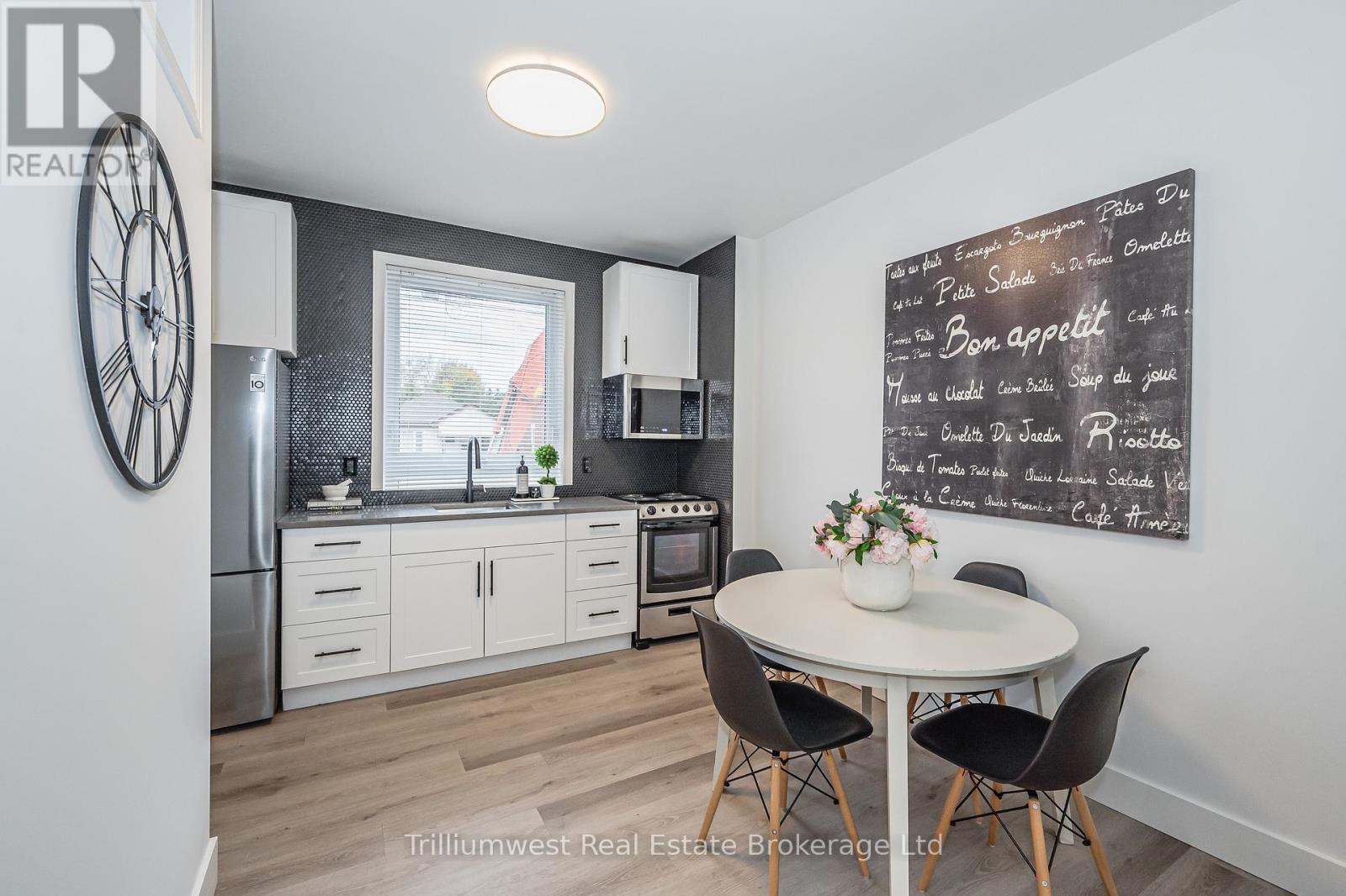 Unit A - 376 York Road, Guelph, Ontario  N1E 3H1 - Photo 10 - X12503412