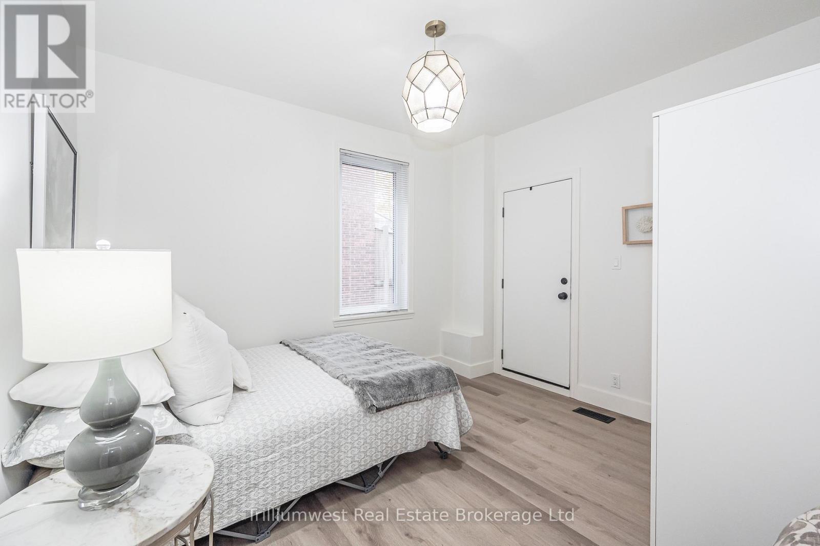 Unit A - 376 York Road, Guelph, Ontario  N1E 3H1 - Photo 16 - X12503412