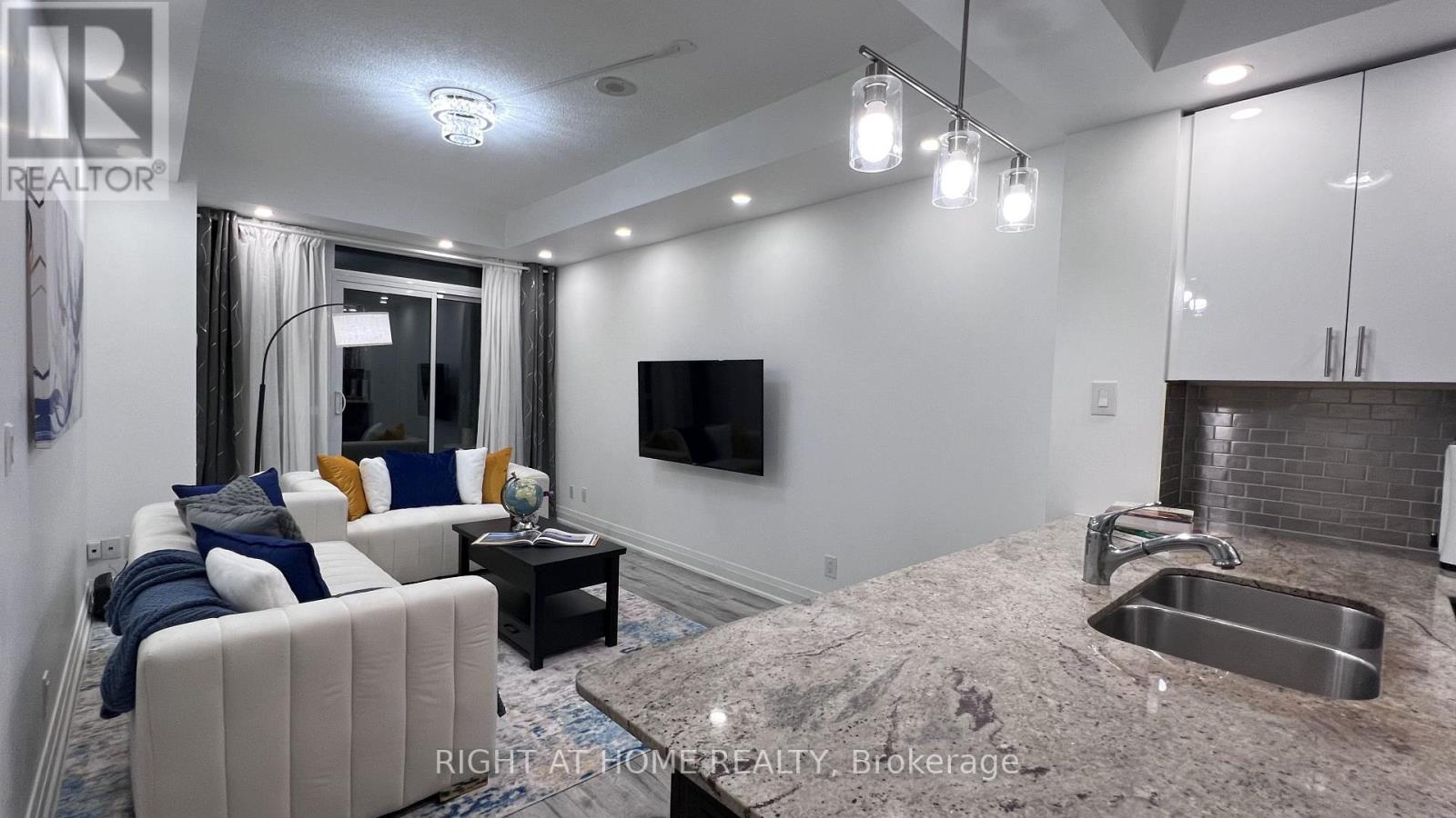 814 - 520 Steeles Avenue W, Vaughan, Ontario  L4J 0H2 - Photo 6 - N12503242