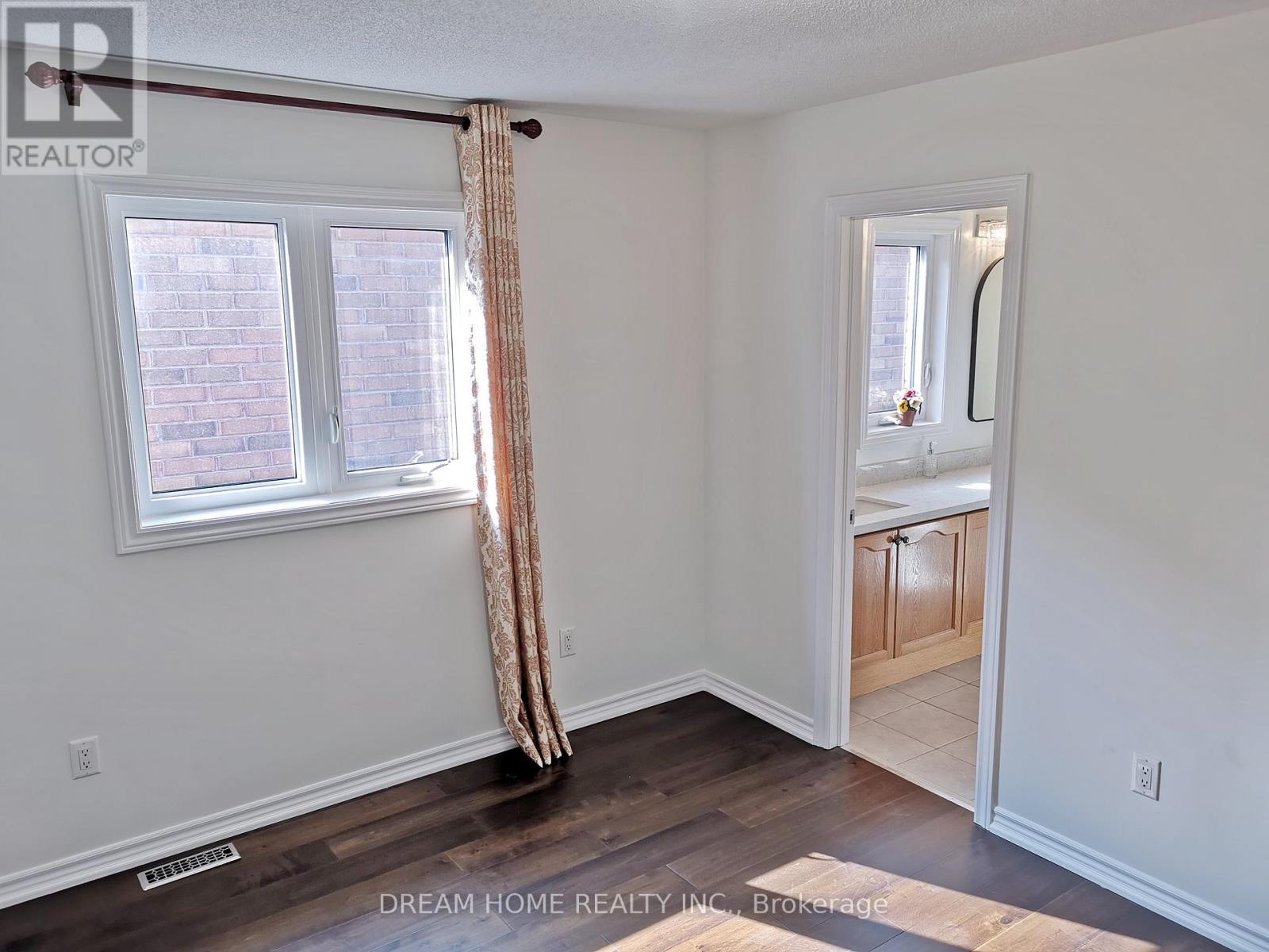 269 Helen Avenue, Markham, Ontario  L3R 1J9 - Photo 17 - N12503260