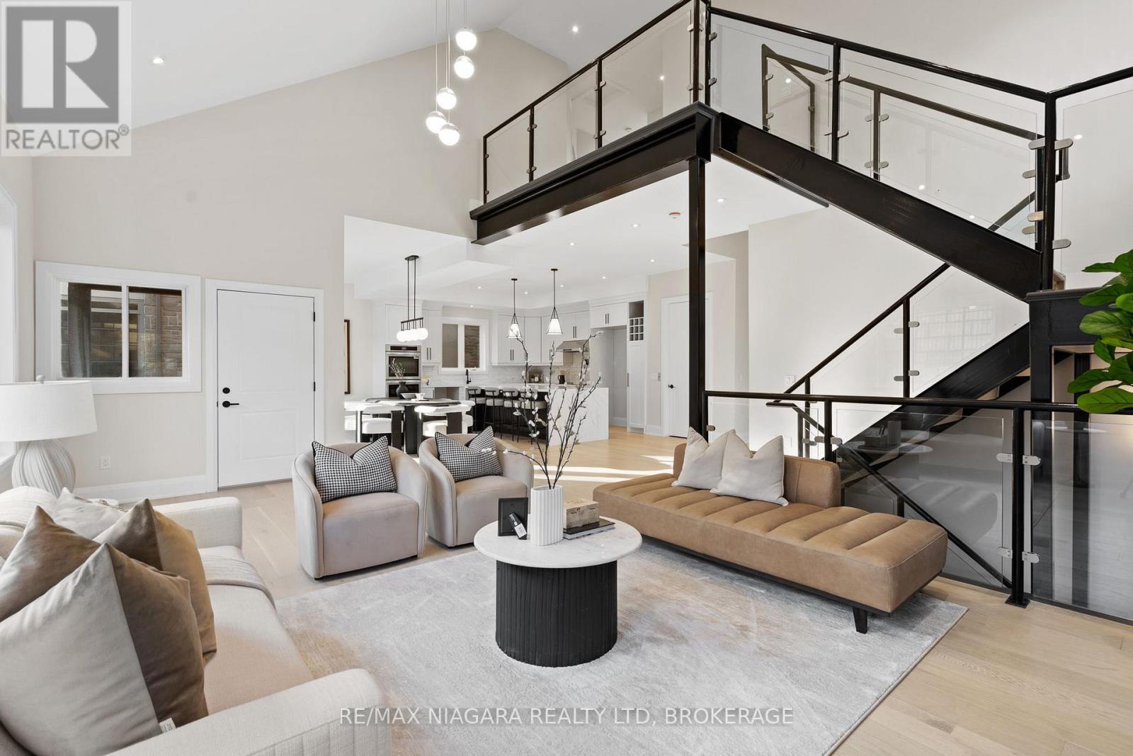 13 Kenmir Avenue, Niagara-On-The-Lake, Ontario L0S 1J0 - Photo 14 - X12503056