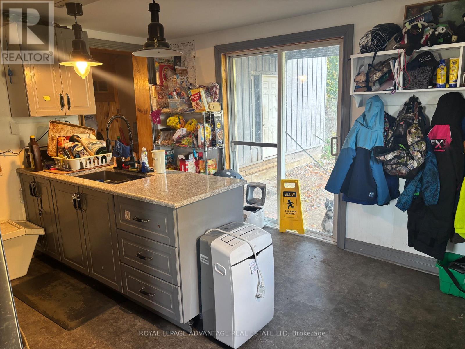 73 Alice Street, Smiths Falls, Ontario  K7A 2W6 - Photo 10 - X12502438