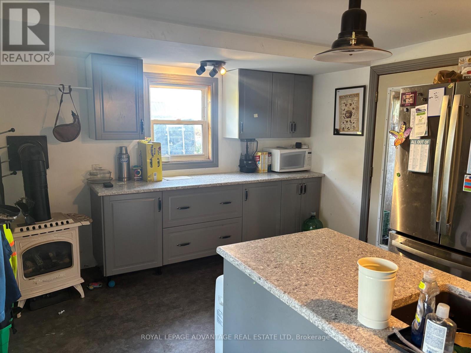 73 Alice Street, Smiths Falls, Ontario  K7A 2W6 - Photo 8 - X12502438