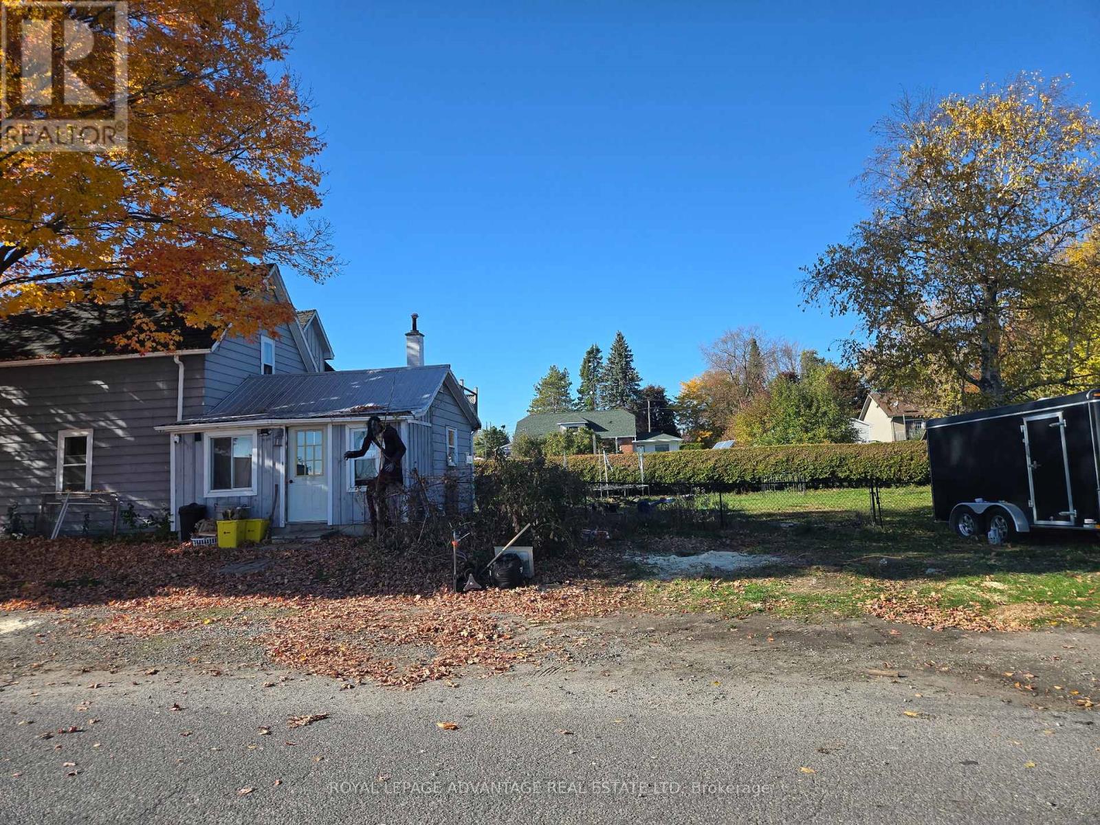 73 Alice Street, Smiths Falls, Ontario  K7A 2W6 - Photo 7 - X12502438