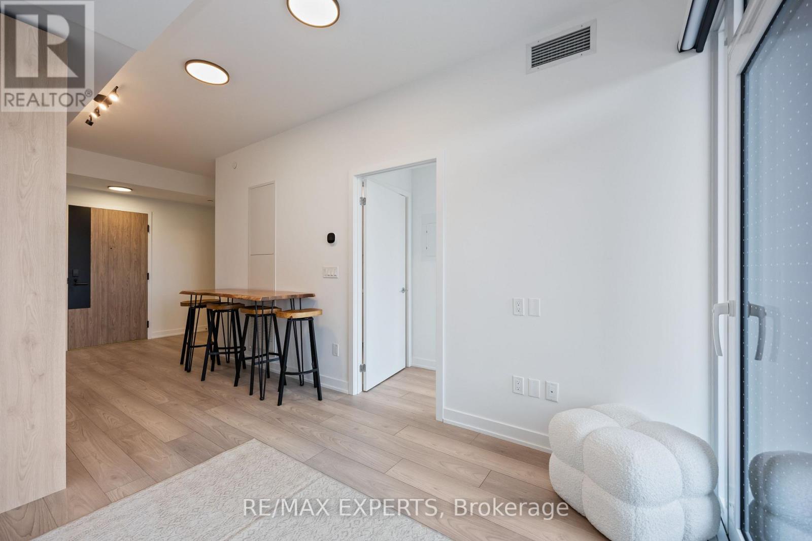 407 - 1007 The Queensway, Toronto, Ontario  M8Z 6C7 - Photo 13 - W12503160