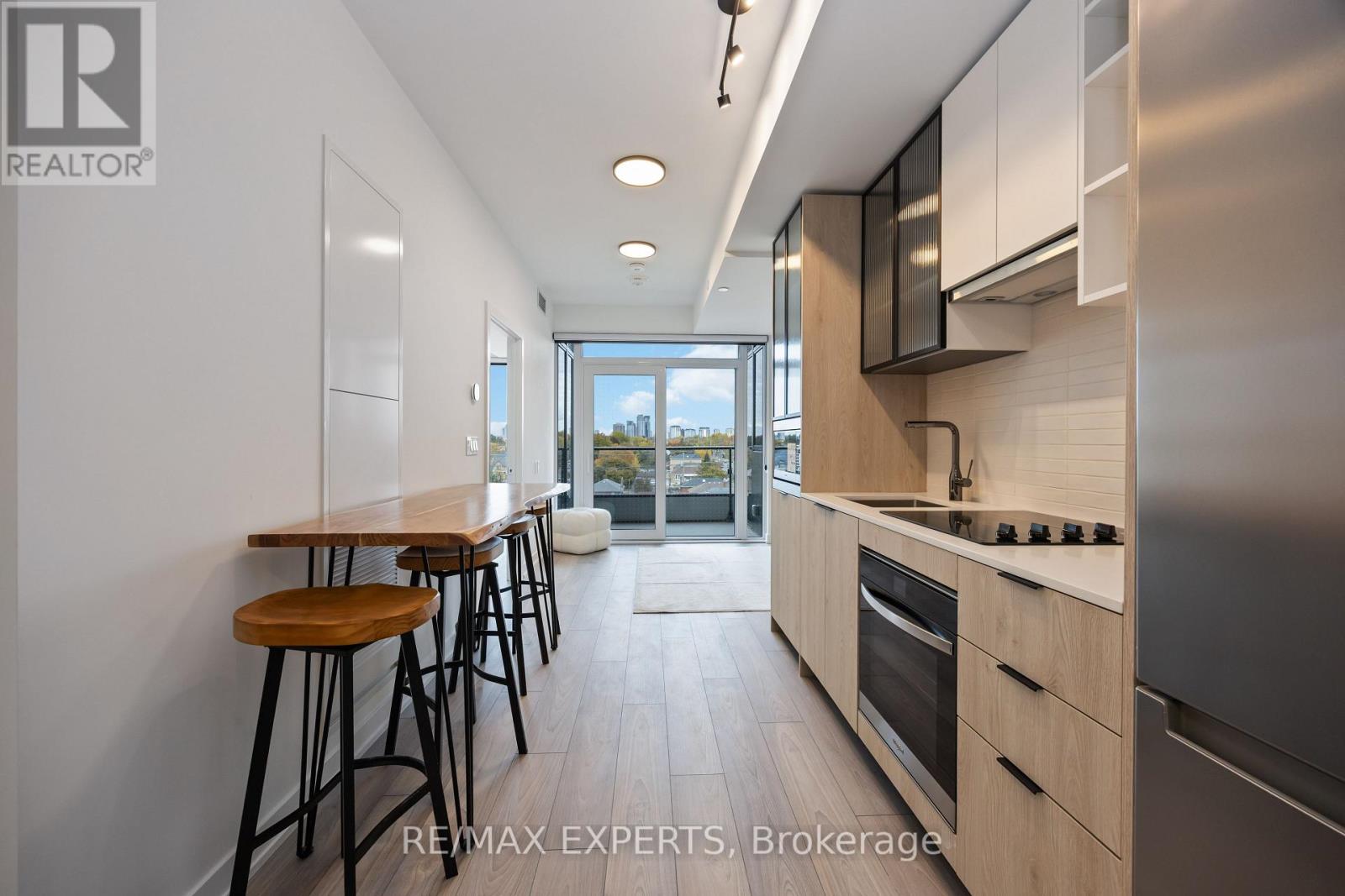 407 - 1007 The Queensway, Toronto, Ontario  M8Z 6C7 - Photo 8 - W12503160