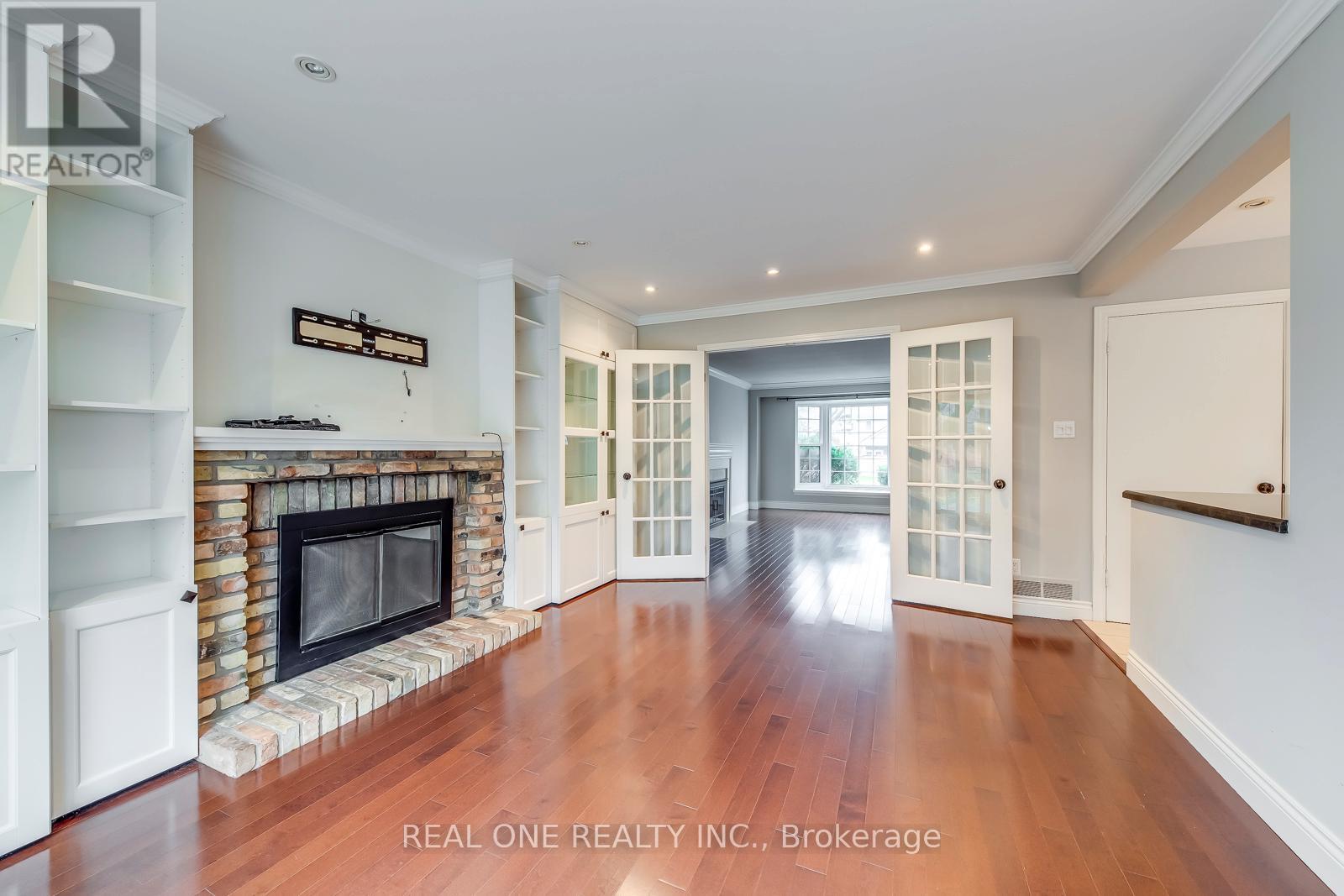 120 Blyth Crescent, Oakville, Ontario  L6J 5H6 - Photo 12 - W12503238