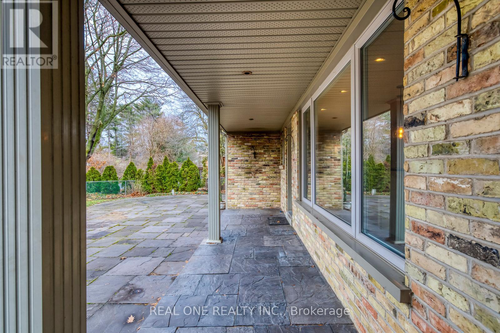 120 Blyth Crescent, Oakville, Ontario  L6J 5H6 - Photo 44 - W12503238