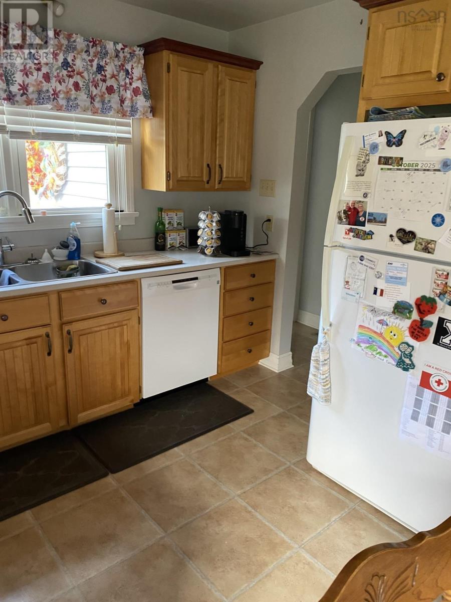 64 Archie Street, Antigonish, Nova Scotia  B2G 1L9 - Photo 5 - 202527130