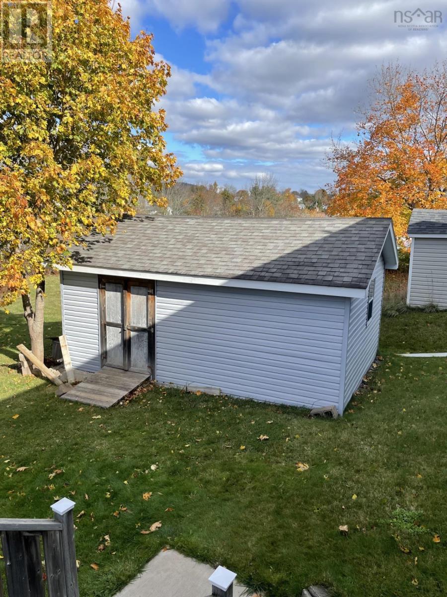 64 Archie Street, Antigonish, Nova Scotia  B2G 1L9 - Photo 3 - 202527130
