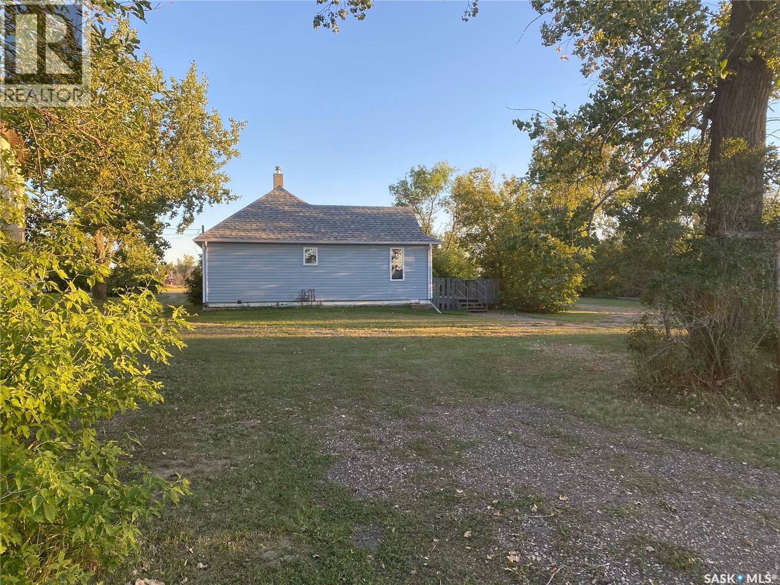 301 Shurygalo Road, Bienfait, Saskatchewan  S0C 0M0 - Photo 22 - SK022266
