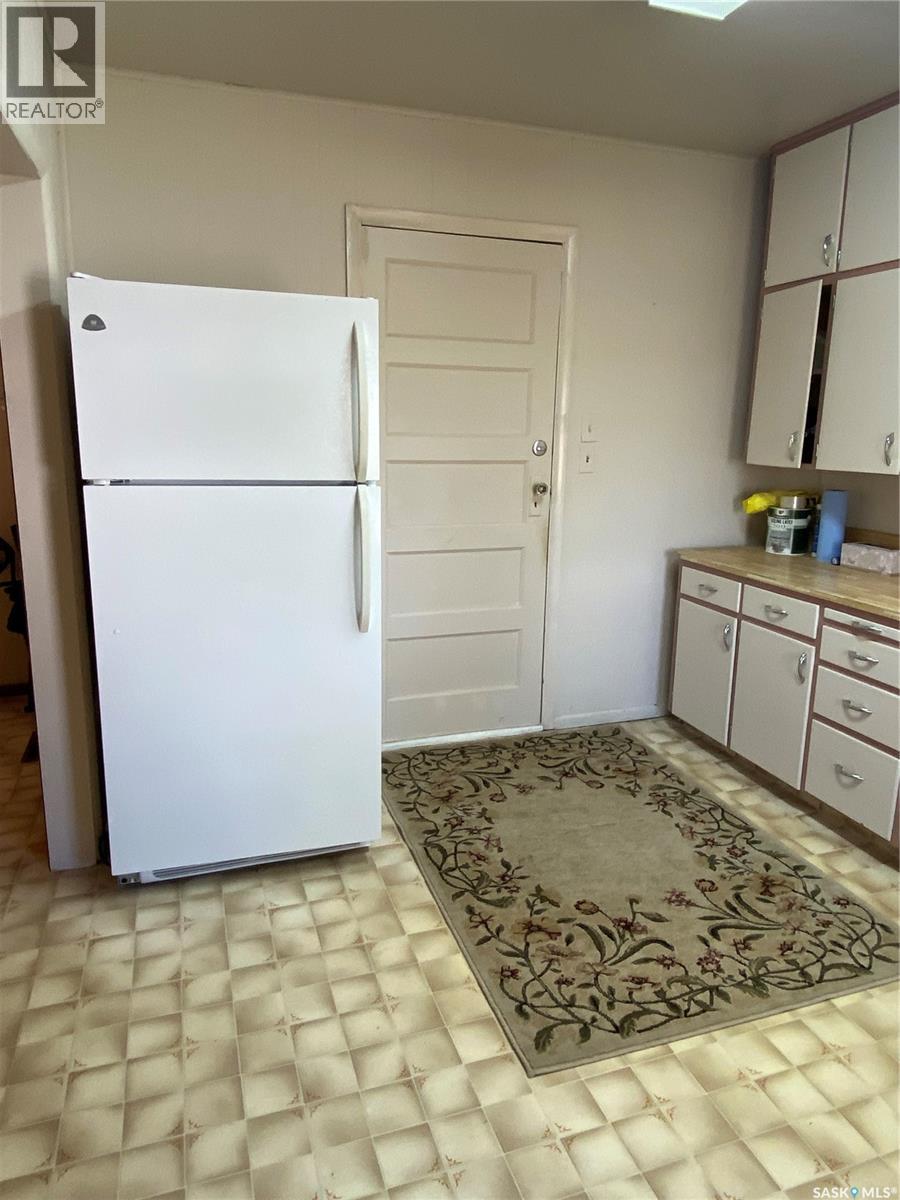 301 Shurygalo Road, Bienfait, Saskatchewan  S0C 0M0 - Photo 7 - SK022266