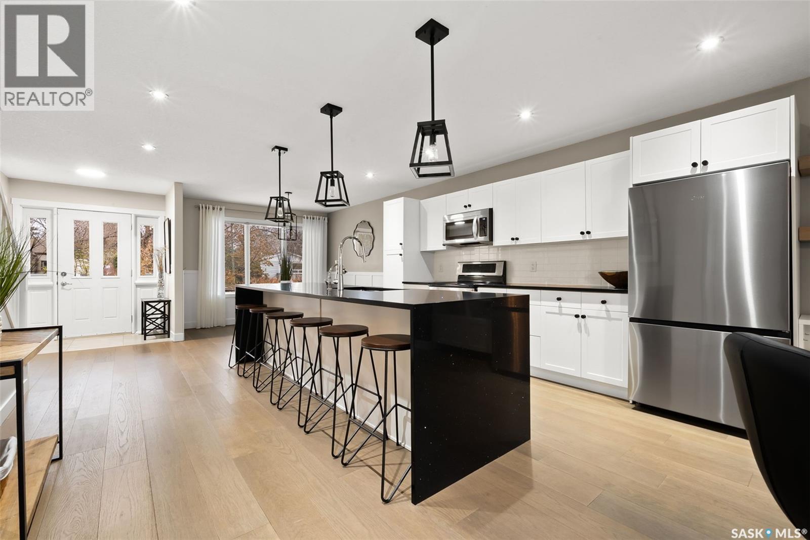 354 Ottawa Street, Regina, Saskatchewan  S4R 1N7 - Photo 2 - SK022258