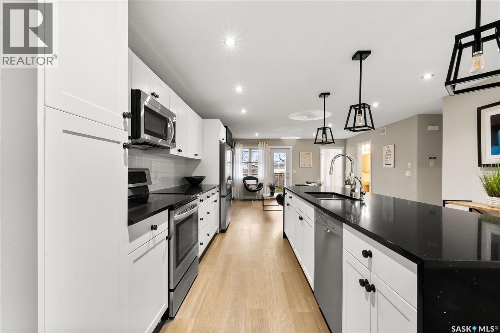 354 Ottawa Street, Regina, Saskatchewan  S4R 1N7 - Photo 7 - SK022258