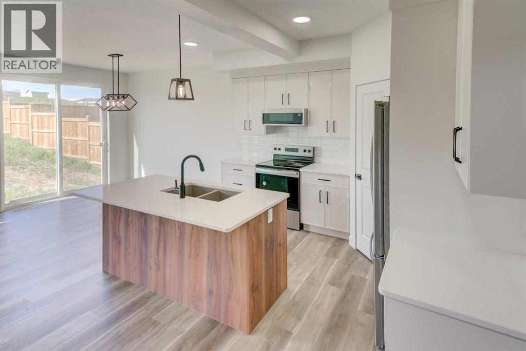 103 Crestview Boulevard, Sylvan Lake, Alberta  T4S 0T7 - Photo 11 - A2252637