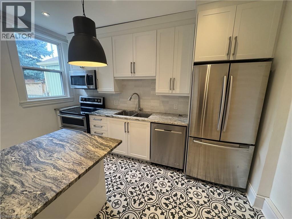 137 Avondale Street, Hamilton, Ontario  L8L 7B9 - Photo 6 - 40785080