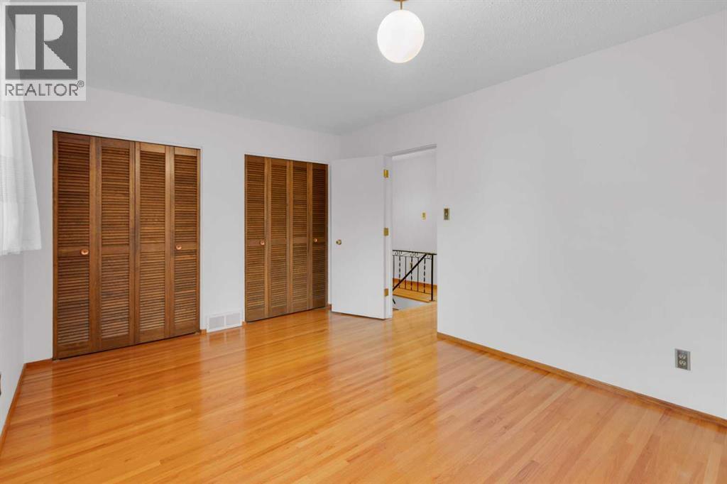 2711 Crawford Road Nw, Calgary, Alberta  T2L 1C9 - Photo 15 - A2267193