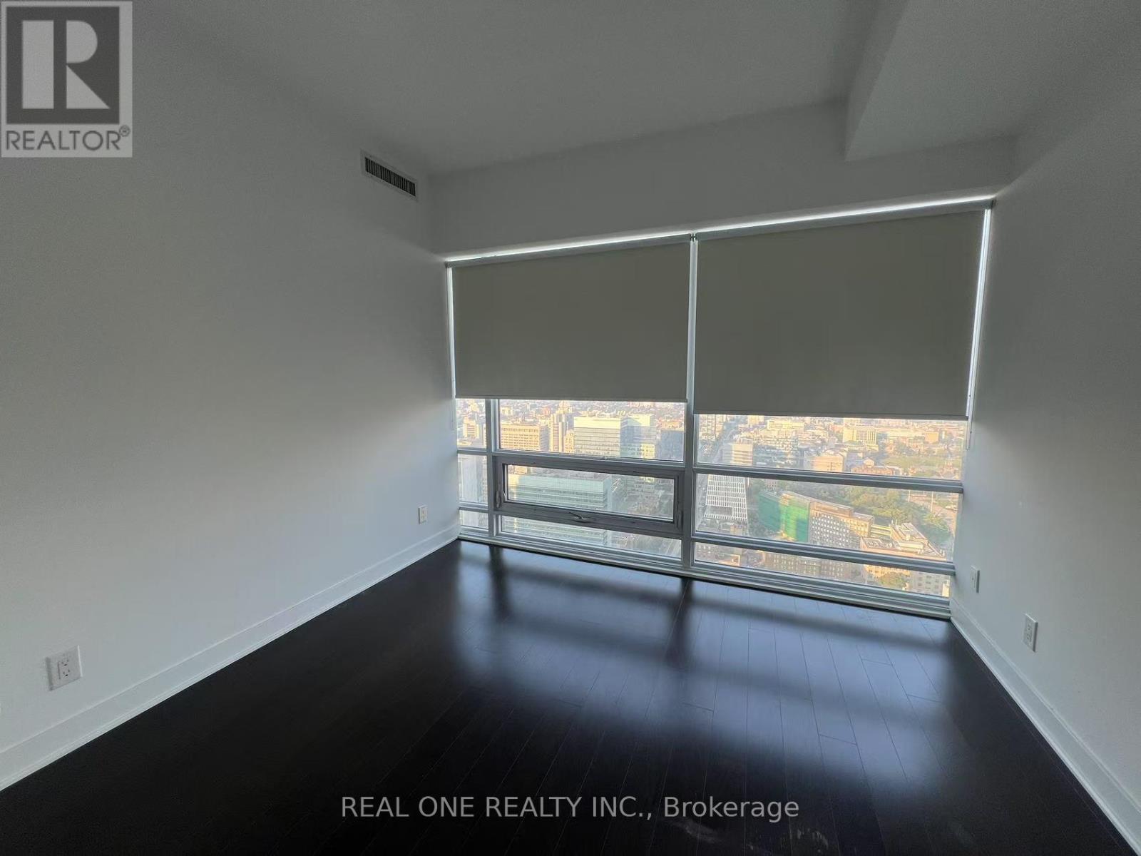 4703 - 15 Grenville Street, Toronto, Ontario  M4Y 0B9 - Photo 10 - C12503406