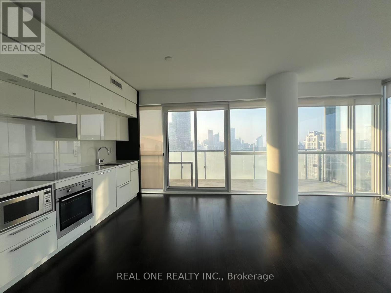 4703 - 15 Grenville Street, Toronto, Ontario  M4Y 0B9 - Photo 6 - C12503406