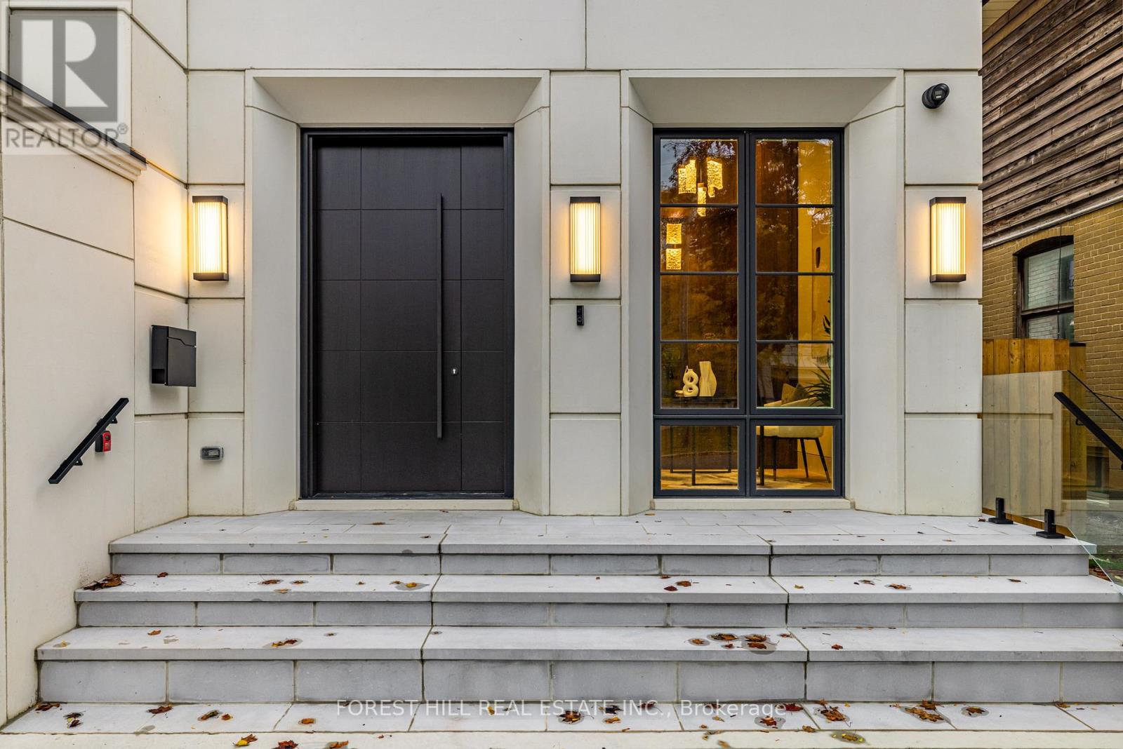 167 Church Avenue, Toronto, Ontario  M2N 4G4 - Photo 2 - C12503512