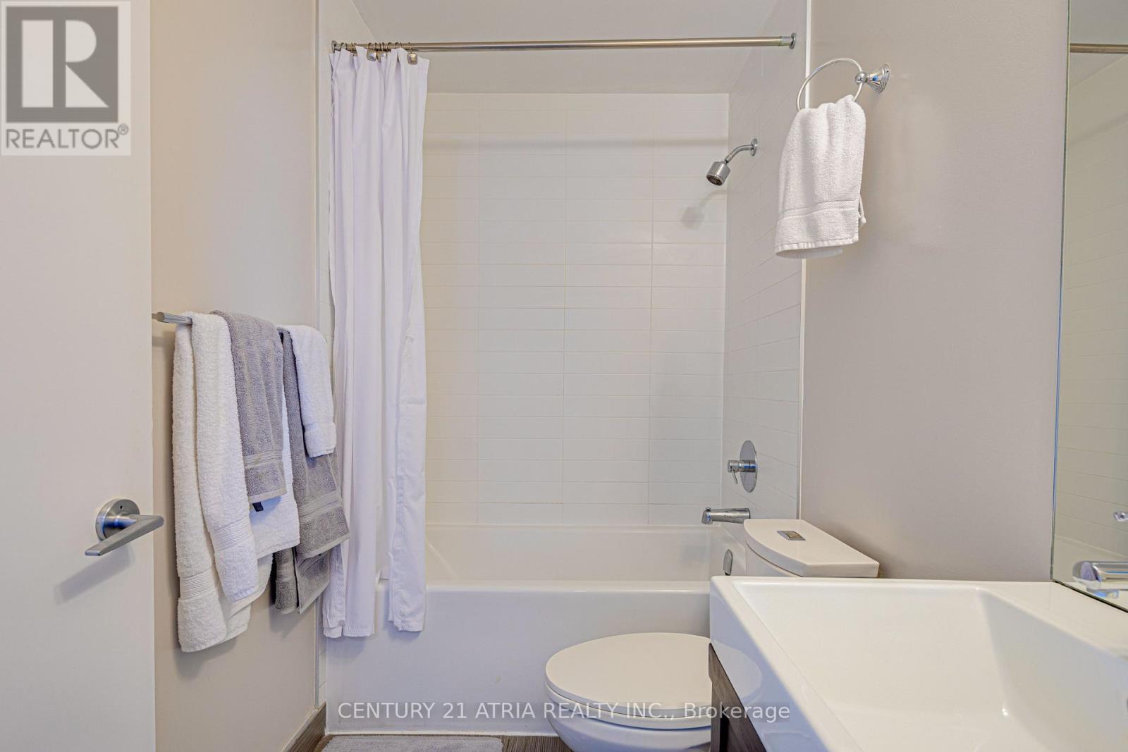 601 - 66 Forest Manor Road, Toronto, Ontario  M2J 0B7 - Photo 14 - C12503558