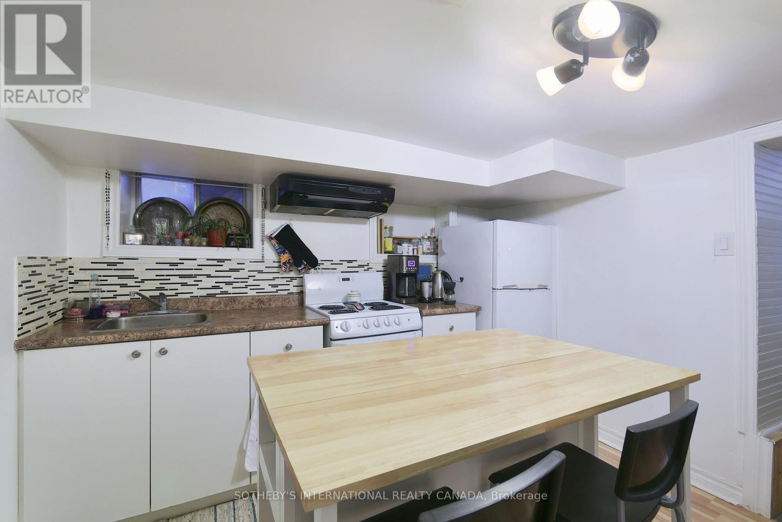 1155 Davenport Road, Toronto, Ontario  M6H 2G4 - Photo 15 - C12503610