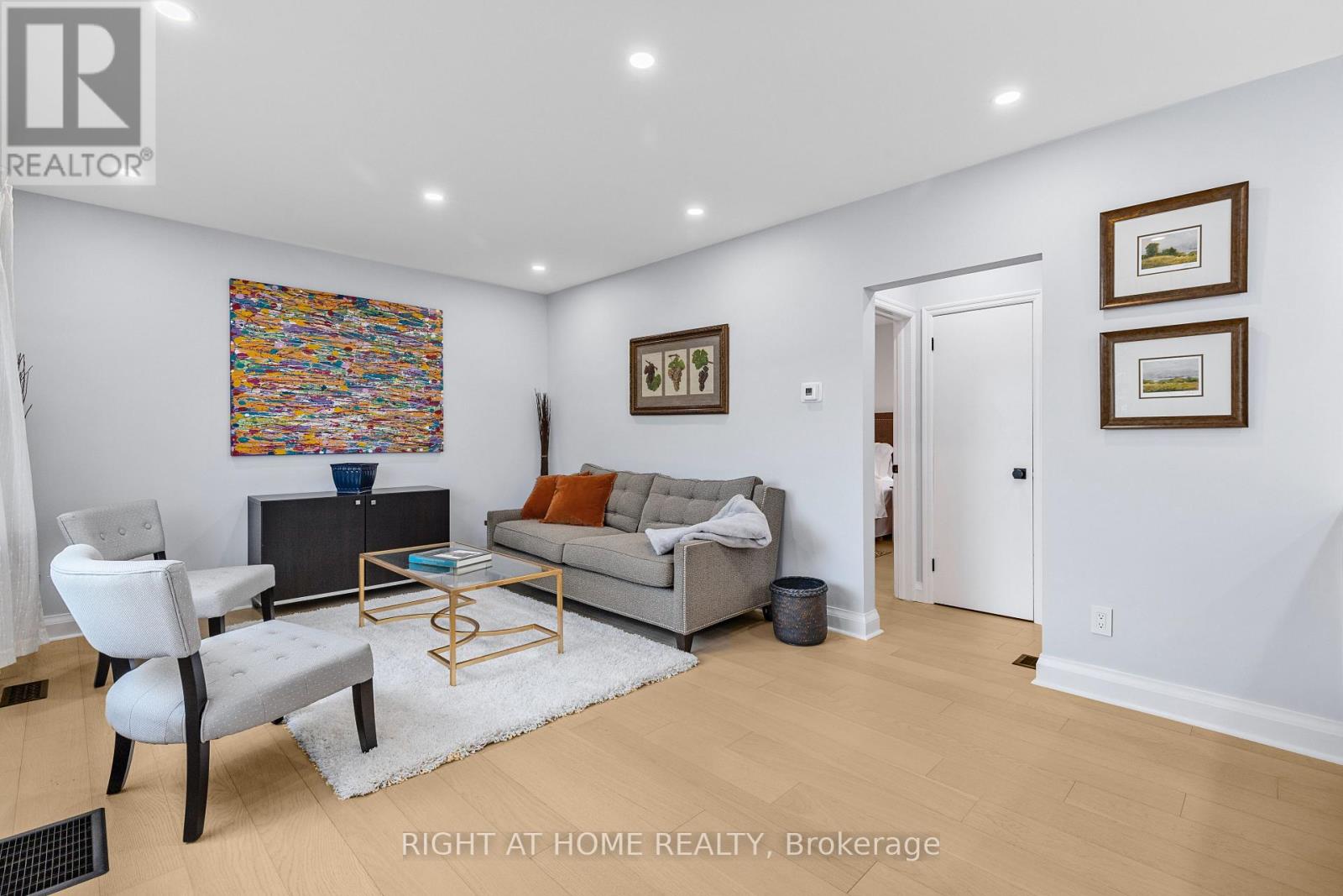 9 Admiral Road, St. Catharines, Ontario  L2P 1G4 - Photo 11 - X12503182