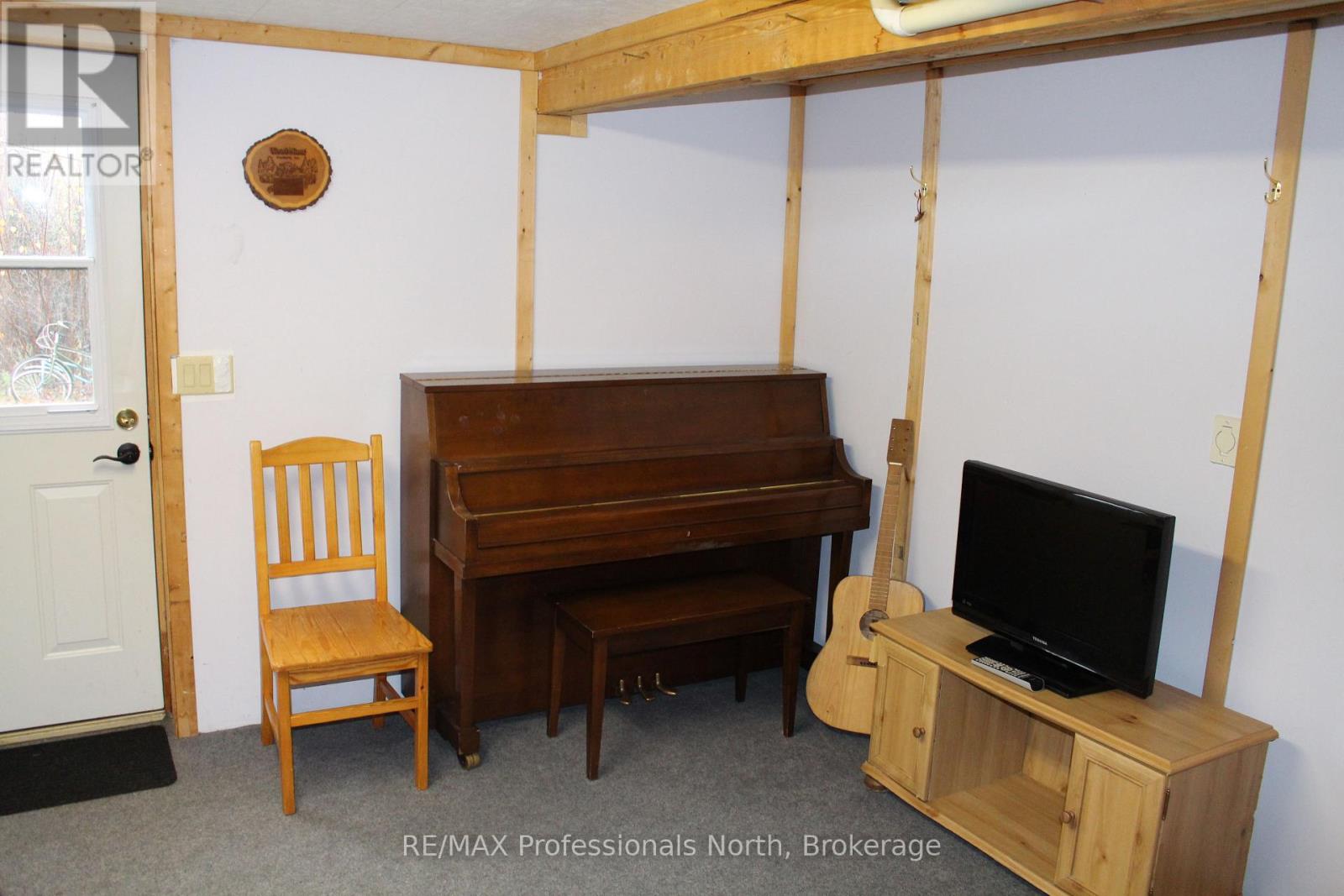 1121 Old Donald Road N, Dysart Et Al, Ontario  K0M 1S0 - Photo 33 - X12496644