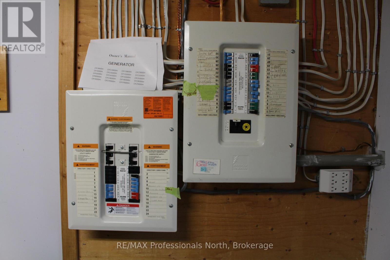 1121 Old Donald Road N, Dysart Et Al, Ontario  K0M 1S0 - Photo 37 - X12496644