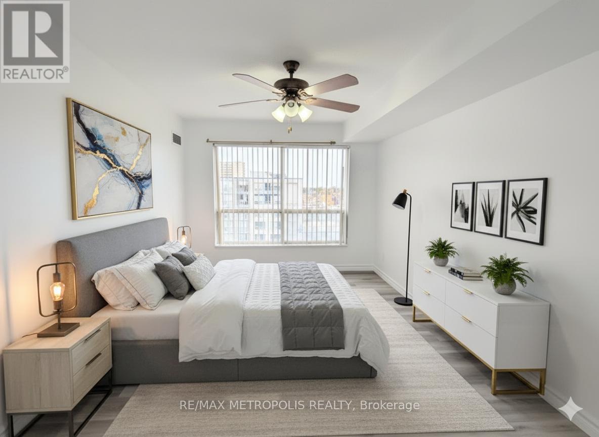 1202 - 2550 Lawrence Avenue E, Toronto, Ontario  M1P 2R7 - Photo 16 - E12503404