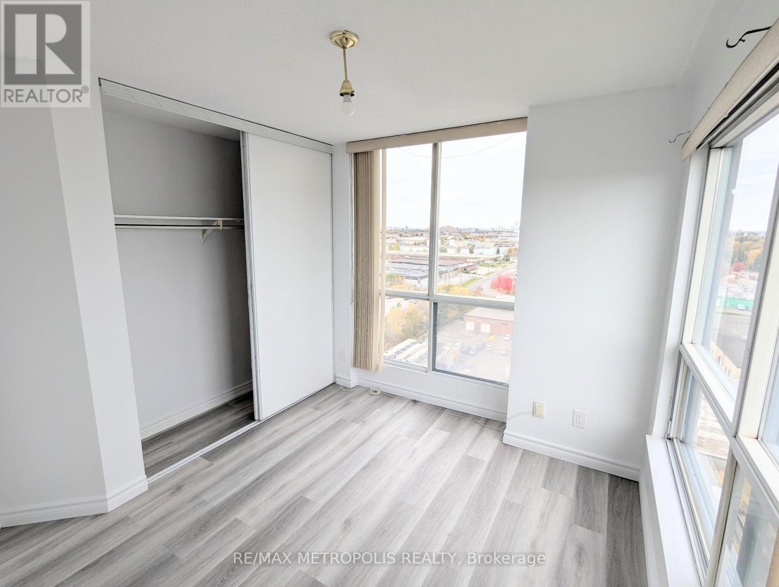 1202 - 2550 Lawrence Avenue E, Toronto, Ontario  M1P 2R7 - Photo 22 - E12503404