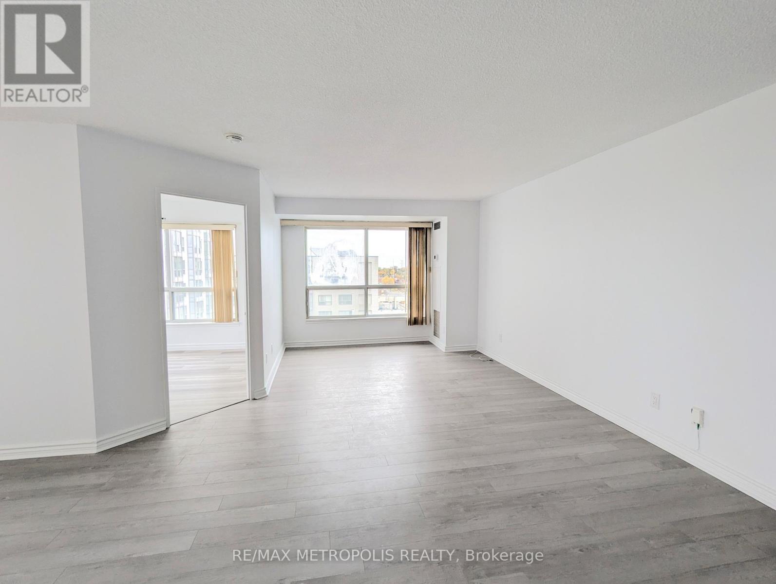 1202 - 2550 Lawrence Avenue E, Toronto, Ontario  M1P 2R7 - Photo 9 - E12503404