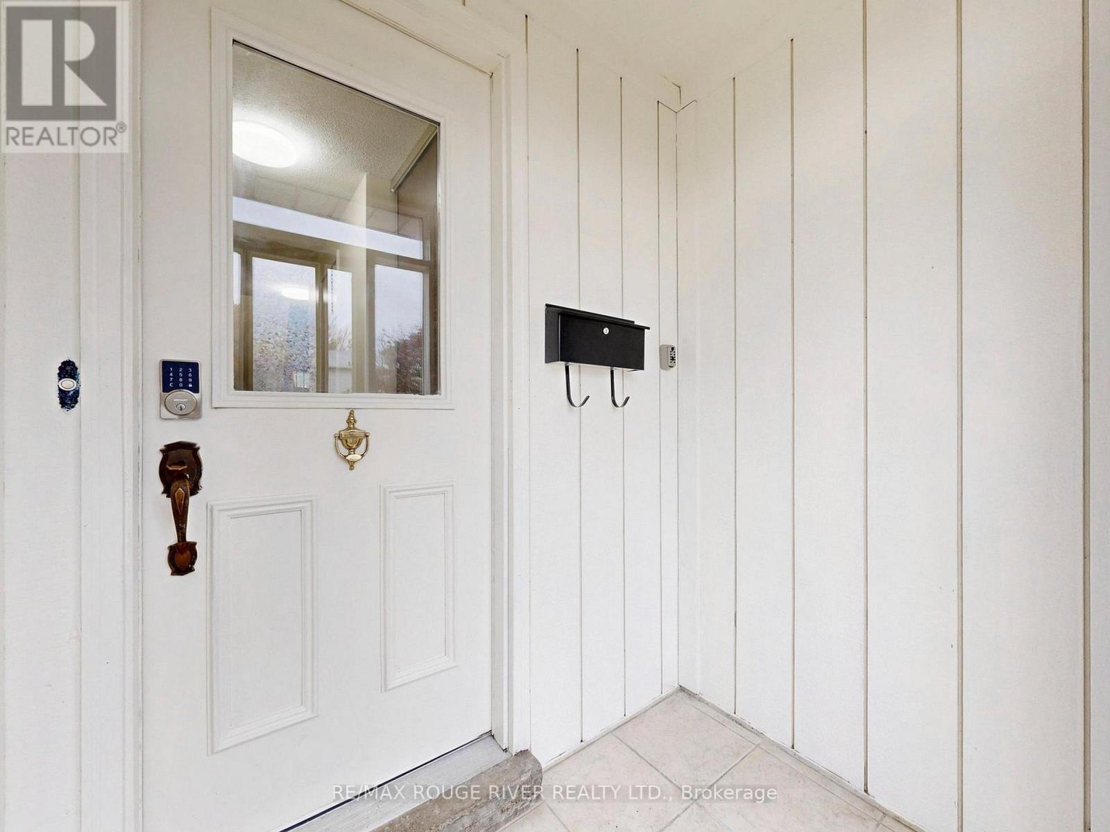 1980 Bowler Drive, Pickering, Ontario  L1V 3K7 - Photo 4 - E12503438