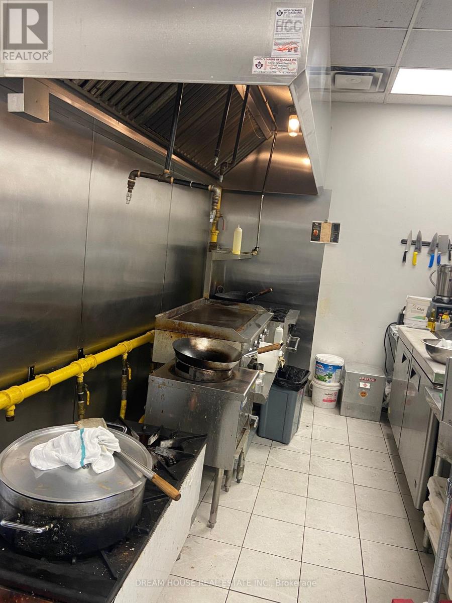 14a - 1960 Lawrence Avenue E, Toronto, Ontario  M1R 2Z1 - Photo 4 - E12503532