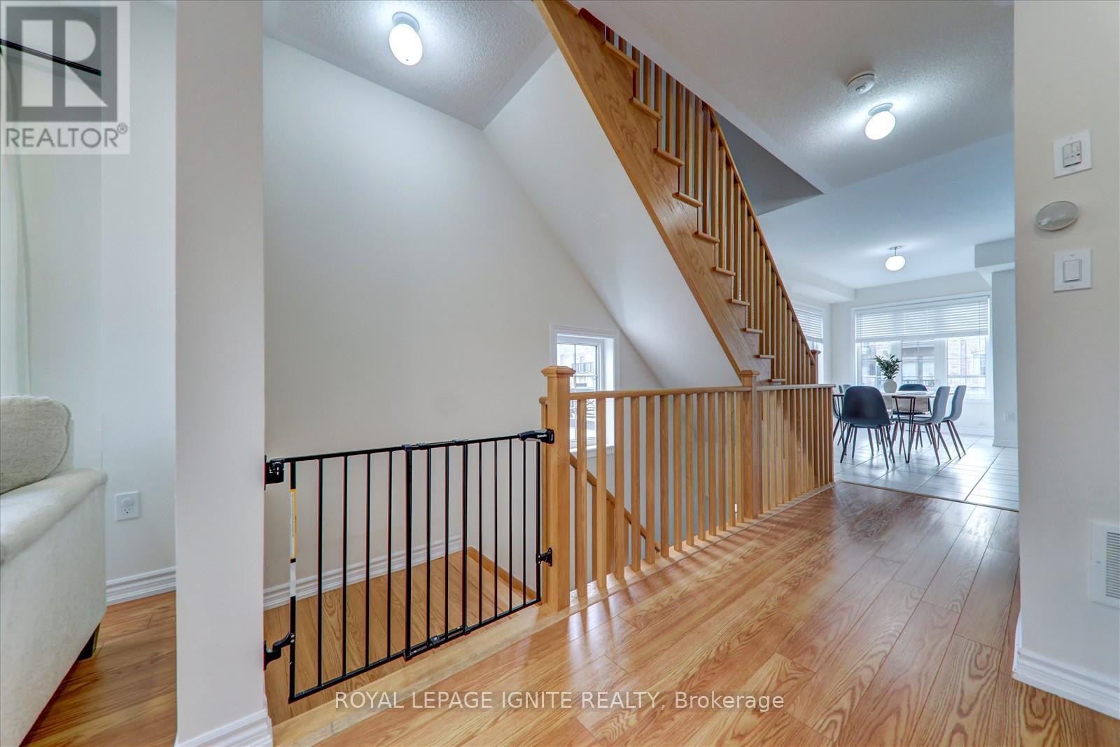 8 Kingfisher Way, Whitby, Ontario  L1P 0K3 - Photo 12 - E12503538