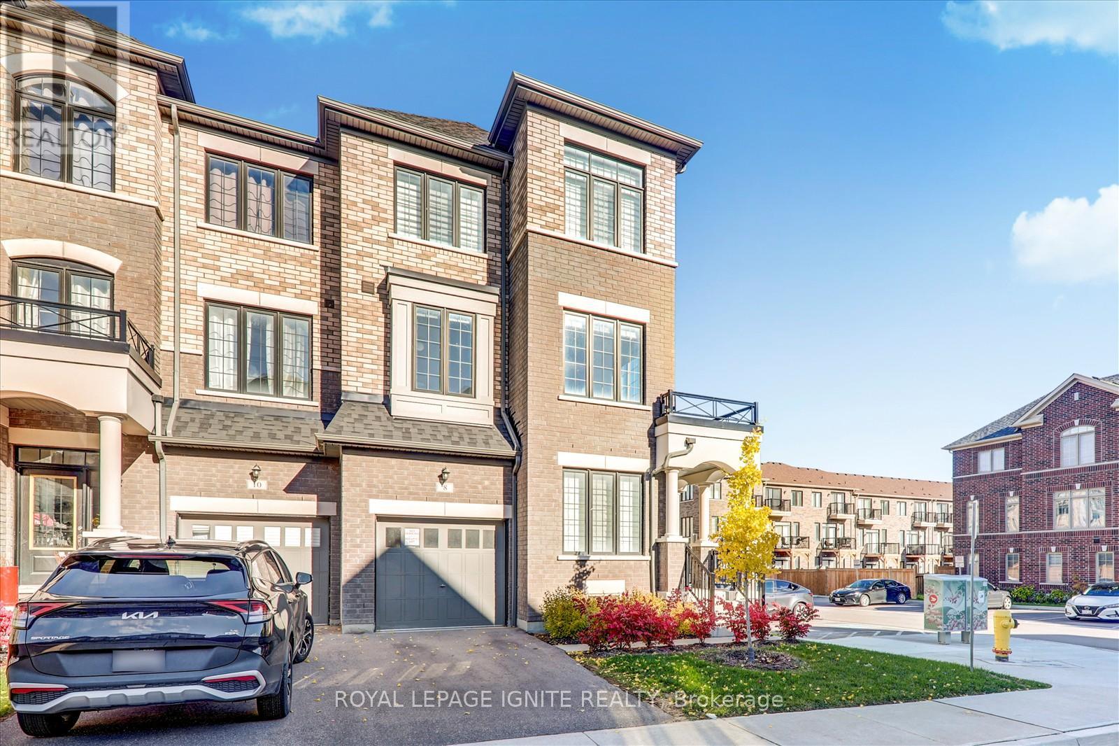 8 Kingfisher Way, Whitby, Ontario  L1P 0K3 - Photo 2 - E12503538