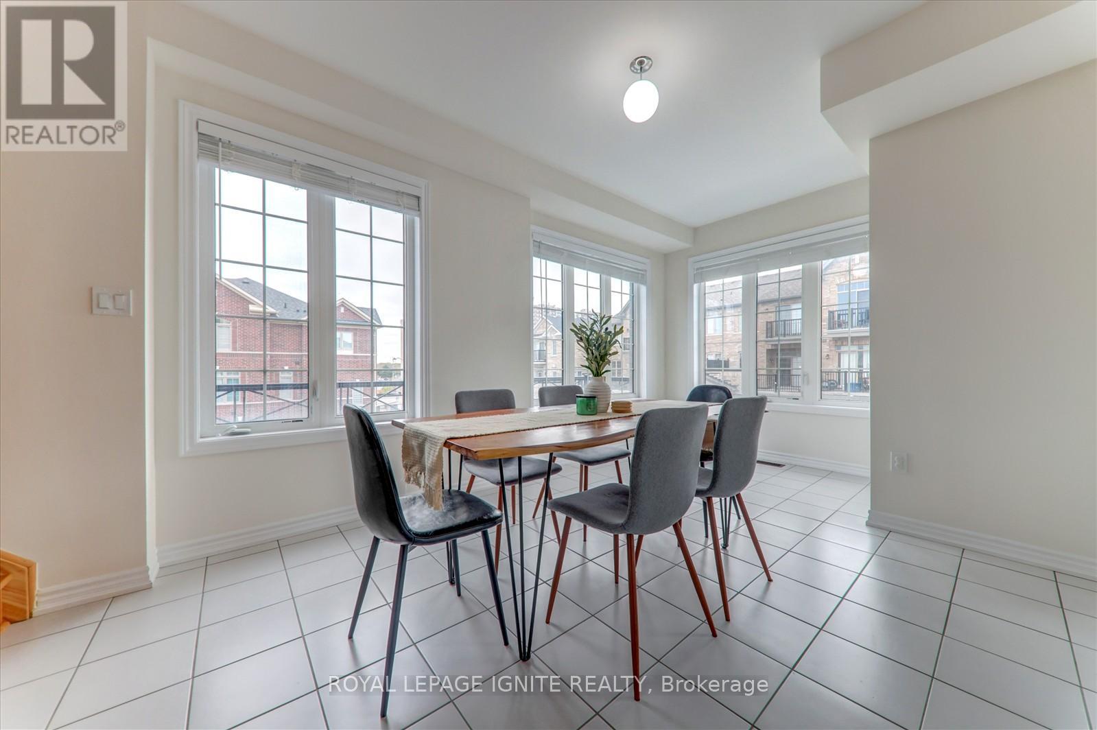 8 Kingfisher Way, Whitby, Ontario  L1P 0K3 - Photo 20 - E12503538