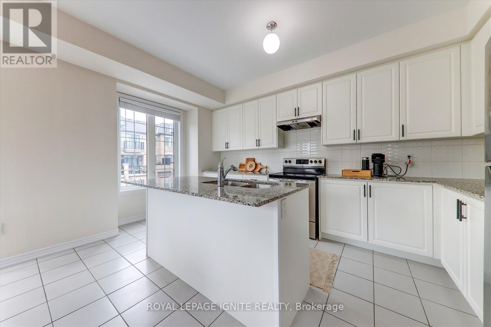 8 Kingfisher Way, Whitby, Ontario  L1P 0K3 - Photo 24 - E12503538