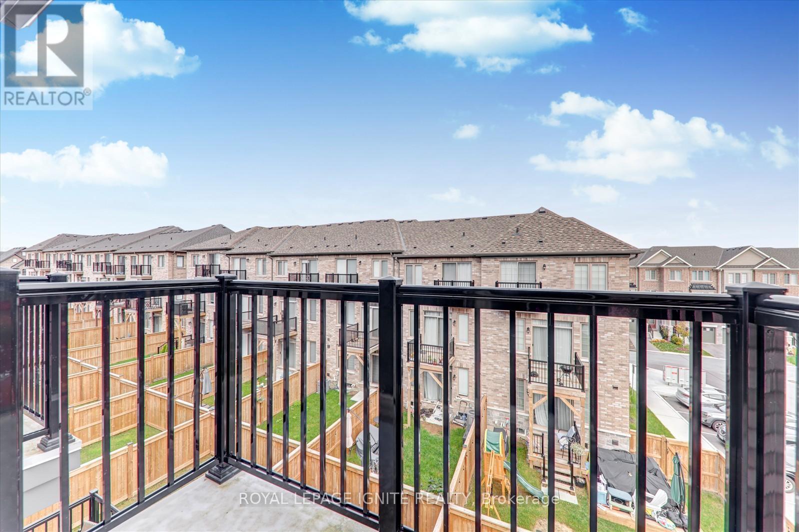 8 Kingfisher Way, Whitby, Ontario  L1P 0K3 - Photo 32 - E12503538