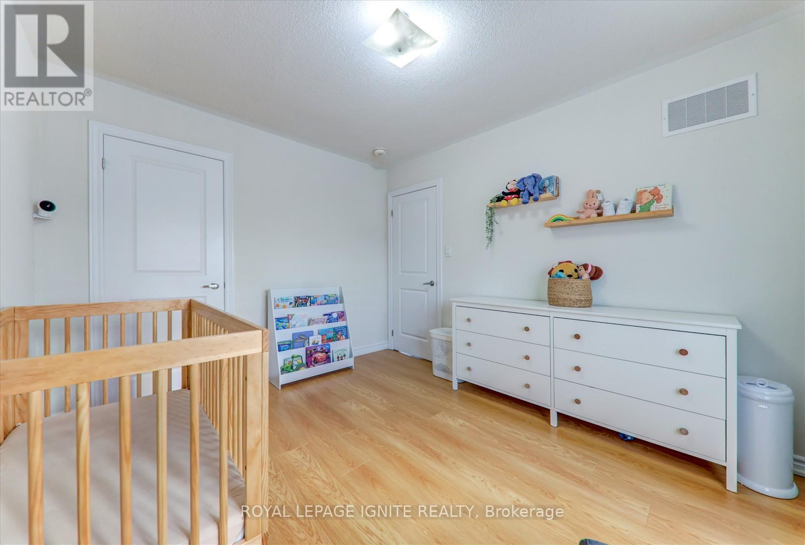 8 Kingfisher Way, Whitby, Ontario  L1P 0K3 - Photo 34 - E12503538