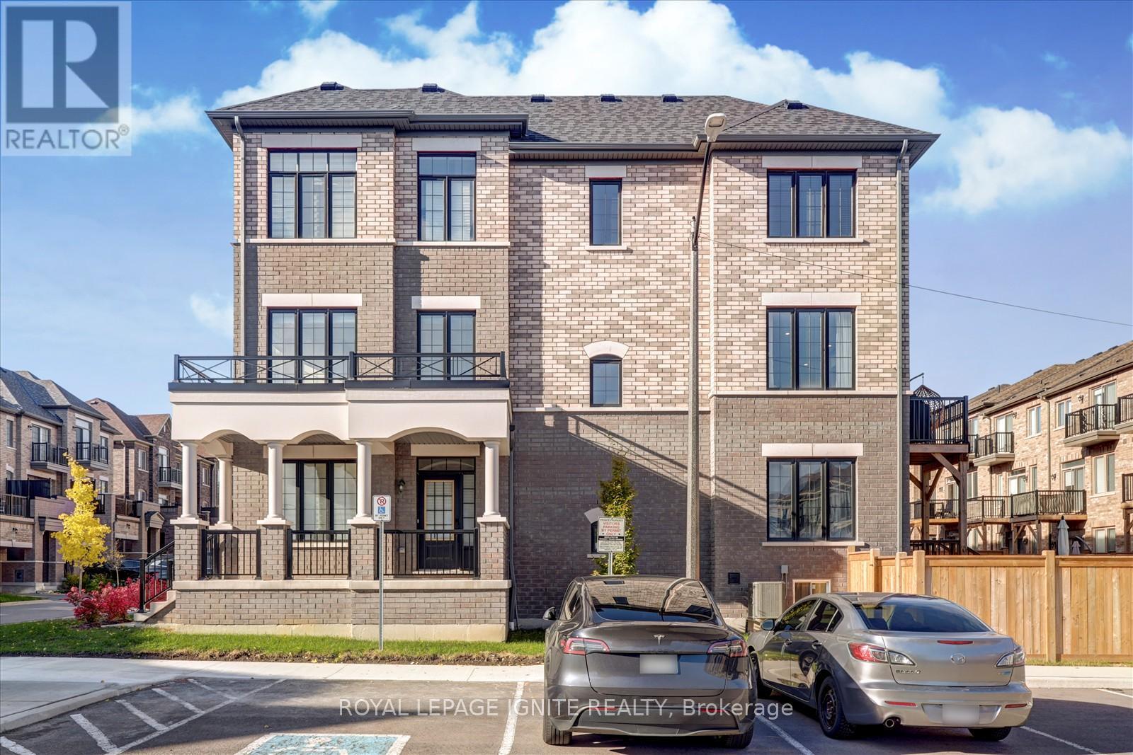 8 Kingfisher Way, Whitby, Ontario  L1P 0K3 - Photo 4 - E12503538