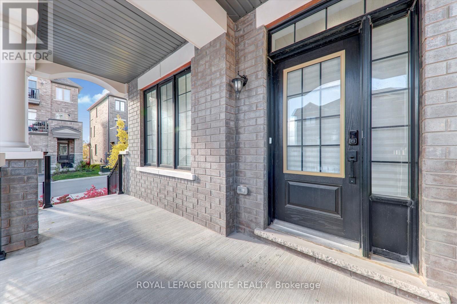 8 Kingfisher Way, Whitby, Ontario  L1P 0K3 - Photo 5 - E12503538