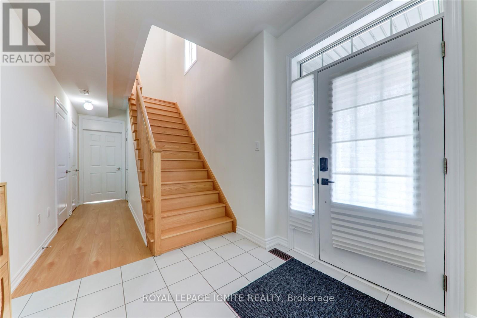 8 Kingfisher Way, Whitby, Ontario  L1P 0K3 - Photo 6 - E12503538